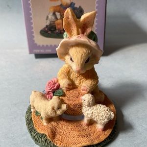 NWT Loomco Polystone Bunny with Farm Animals Figure/Decor